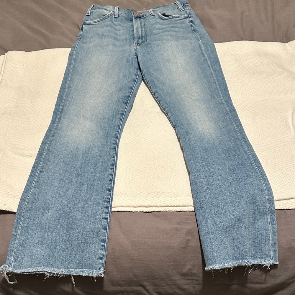 MOTHER The Hustler Ankle Fray. Size 27. Wash is Au Revoir. - Picture 3 of 10